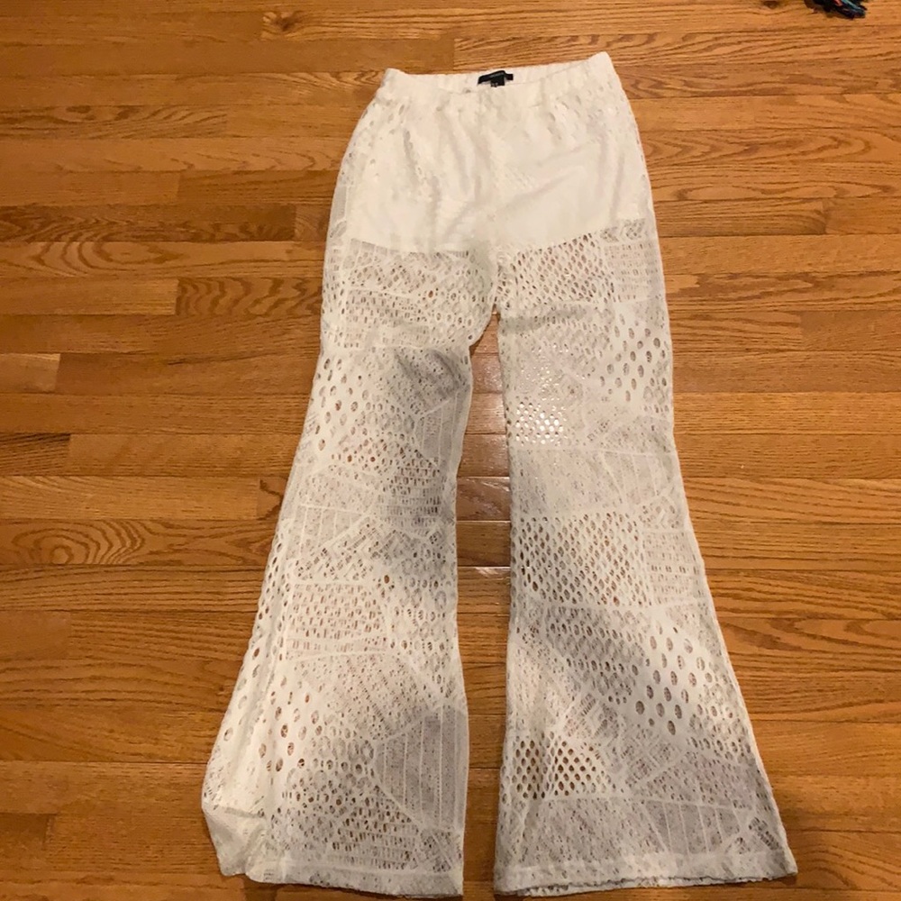 White laced pants